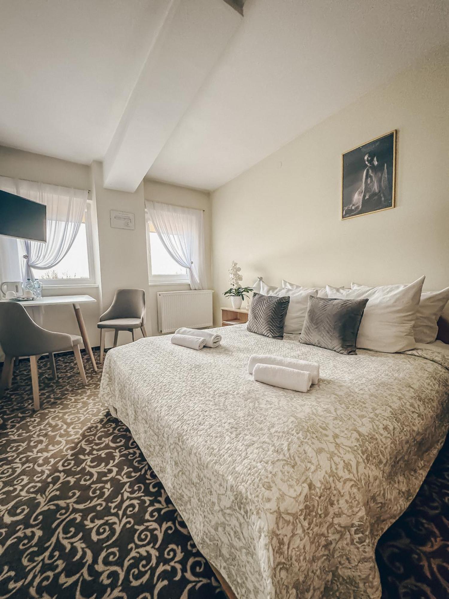 Pervaza Hotel Panevėžys Eksteriør billede