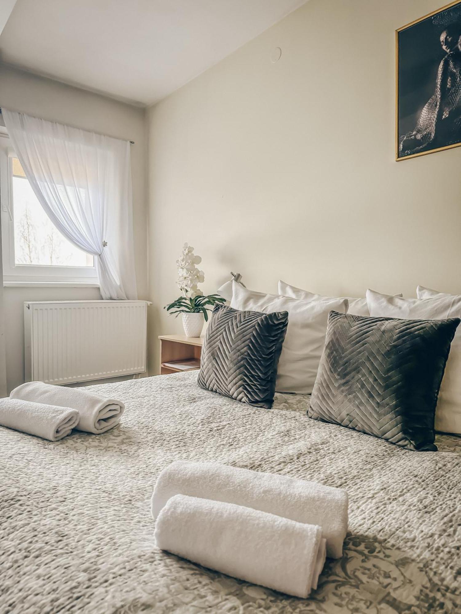 Pervaza Hotel Panevėžys Eksteriør billede